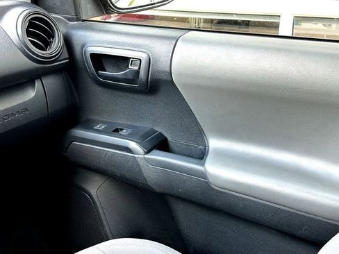 Used 2023 Toyota Tacoma SR AWD/4WD image 27