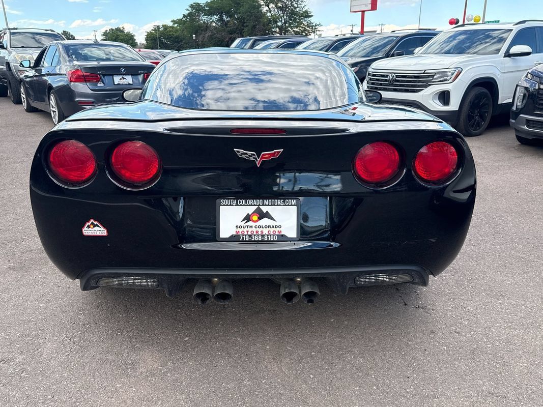 Used 2006 Chevrolet Corvette Coupe w/ Preferred Equipment Group RWD image 6