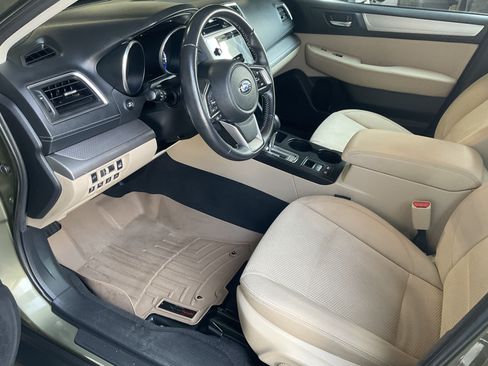 Used 2018 Subaru Outback 2.5i Premium AWD/4WD image 21