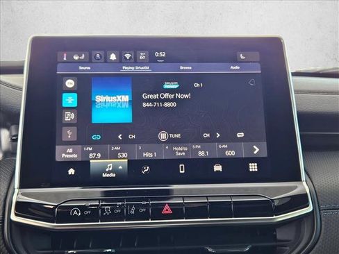 New 2026 Jeep Compass Latitude image 12