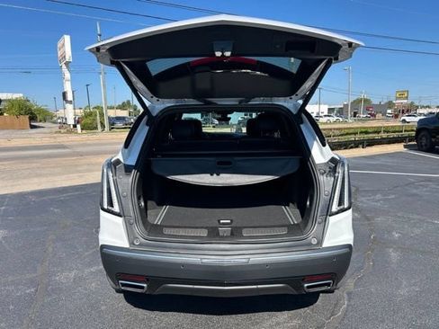 Certified 2024 Cadillac XT5 Sportv w/ Technology Package AWD/4WD image 8