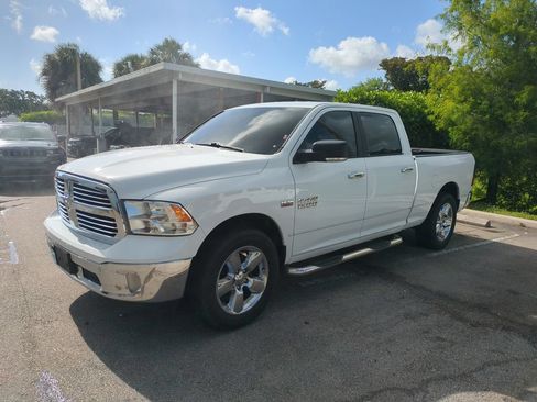 Used 2018 RAM 1500 Big Horn RWD image 10