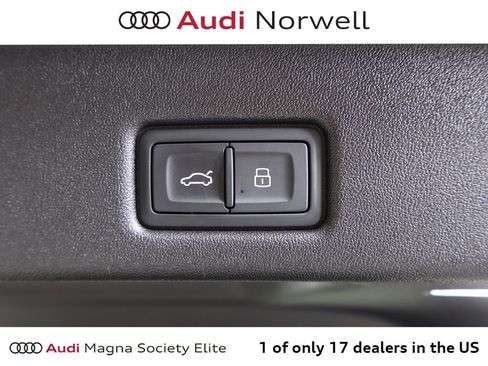 Used 2025 Audi Q5 2.0T Premium Plus w/ Premium Plus image 17