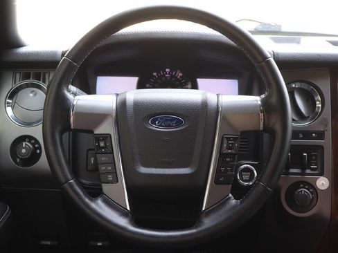 Used 2016 Ford Expedition Platinum AWD/4WD image 18