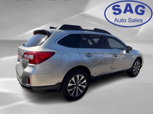 Used 2017 Subaru Outback 2.5i Limited image 3