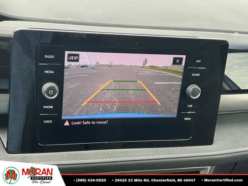 Used 2025 Volkswagen Taos SE FWD image 21