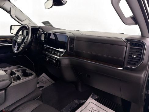 Used 2023 GMC Sierra 1500 Elevation image 25