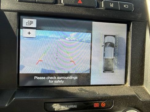 Used 2017 Ford F350 Platinum w/ Platinum Ultimate Package AWD/4WD image 18