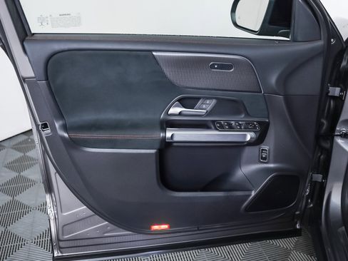 Certified 2022 Mercedes-Benz EQB 300 4MATIC image 24