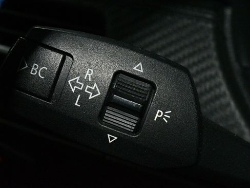 Used 2011 BMW M3 Sedan RWD image 27