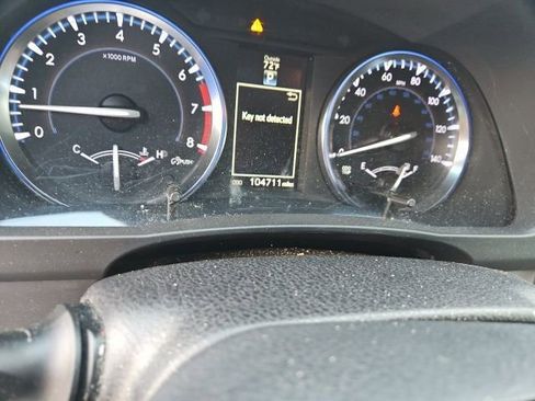 Used 2014 Toyota Highlander XLE image 2