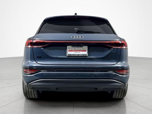 Used 2025 Audi Q6 e-tron Premium w/ Convenience Package image 4