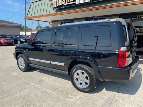 Used 2007 Jeep Commander Limited w/ Trailer Tow Group IV AWD/4WD image 14
