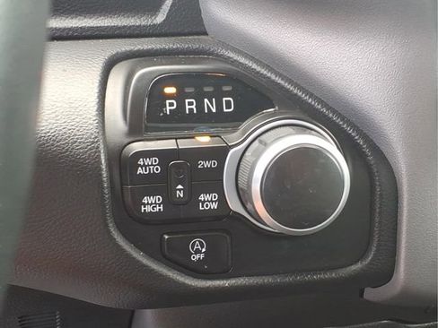 Used 2022 RAM 1500 Big Horn AWD/4WD image 9