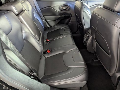 Certified 2020 Jeep Cherokee Latitude Plus image 30