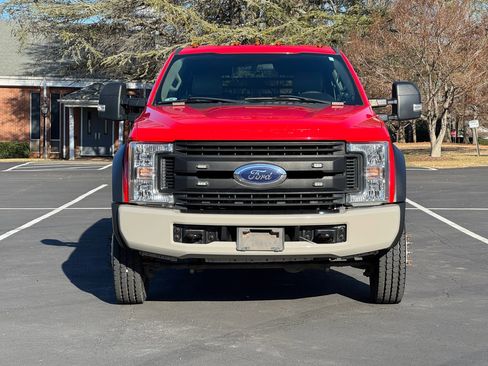 Used 2019 Ford F450 XL w/ Power Equipment Group image 3