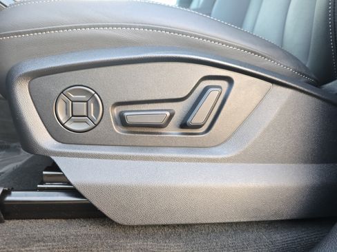 Certified 2025 Audi Q7 2.0T Premium w/ Convenience Package image 27