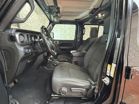 Used 2020 Jeep Gladiator Sport w/ Quick Order Package 24S AWD/4WD image 21