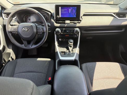 Used 2024 Toyota RAV4 XLE AWD/4WD image 15