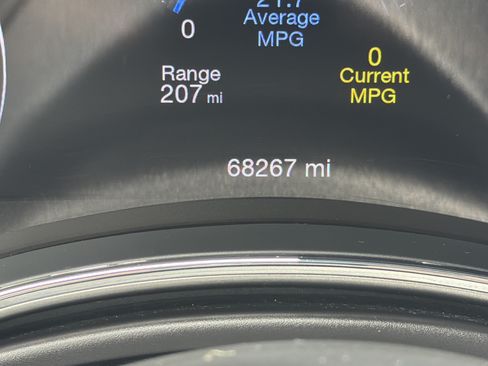 Used 2018 Jeep Grand Cherokee Laredo AWD/4WD image 22