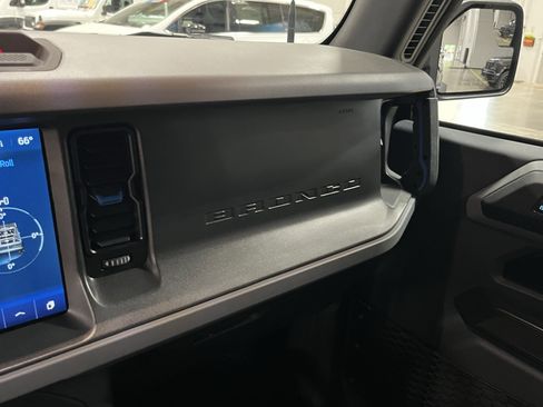 Used 2024 Ford Bronco Black Diamond AWD/4WD image 21