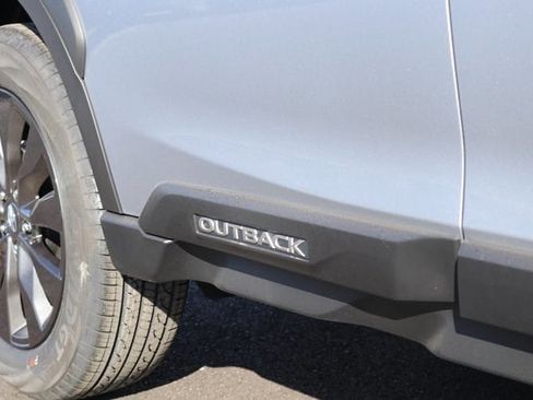 Used 2025 Subaru Outback Onyx Edition image 11