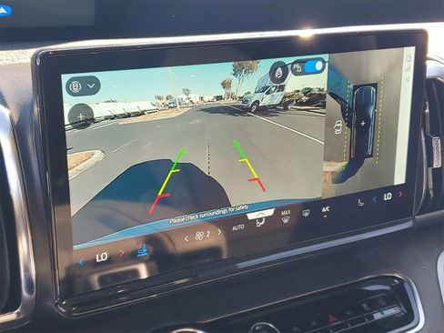 Certified 2025 Ford Expedition Platinum w/ Platinum Ultimate Package image 26