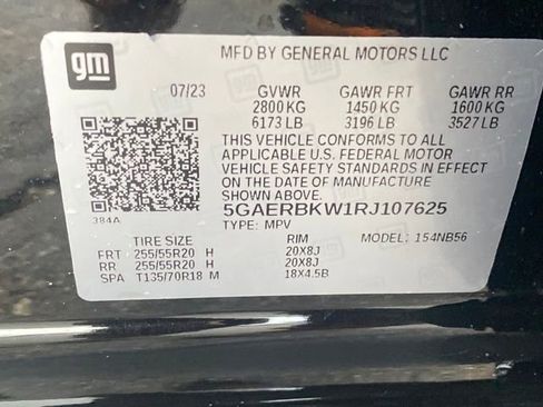 Certified 2024 Buick Enclave Essence w/ Sport Touring Edition image 27