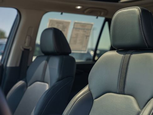 Used 2024 Honda Pilot Touring image 23