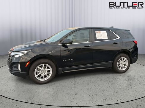 Used 2024 Chevrolet Equinox LT FWD image 3