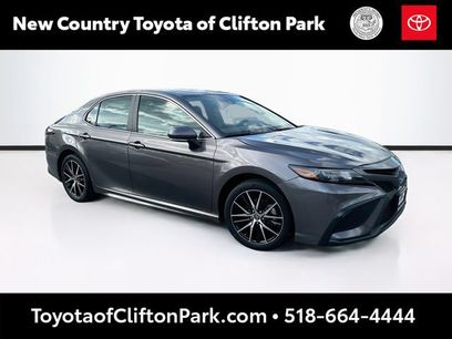 Used 2024 Toyota Camry SE w/ Cold Weather Package