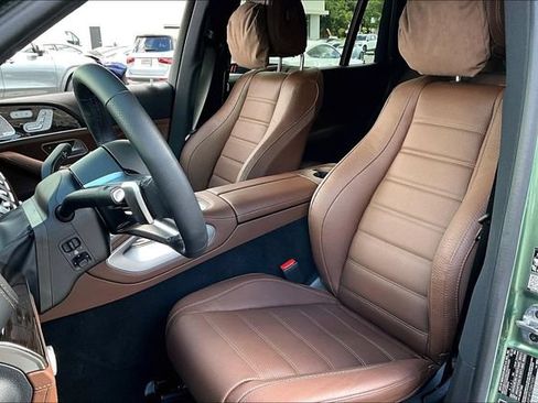 Certified 2025 Mercedes-Benz GLS 580 4MATIC image 18