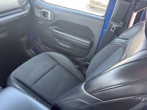 Used 2020 Jeep Wrangler Unlimited Sport image 16
