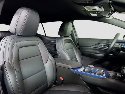 New 2026 Chevrolet Equinox EV LT image 27