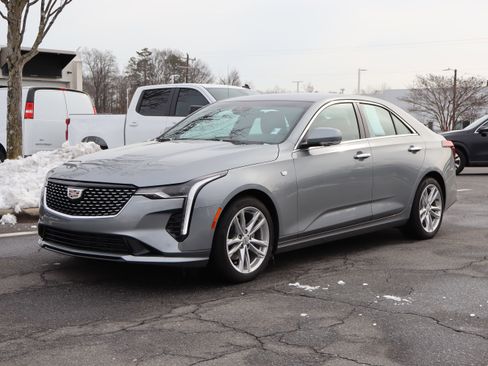 Used 2024 Cadillac CT4 Luxury w/ Cold Weather Package image 5