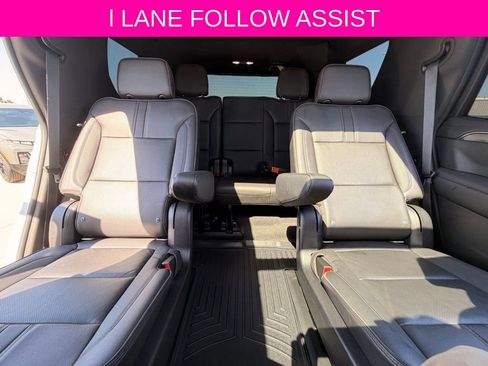 Used 2021 Chevrolet Tahoe RST w/ Luxury Package image 19