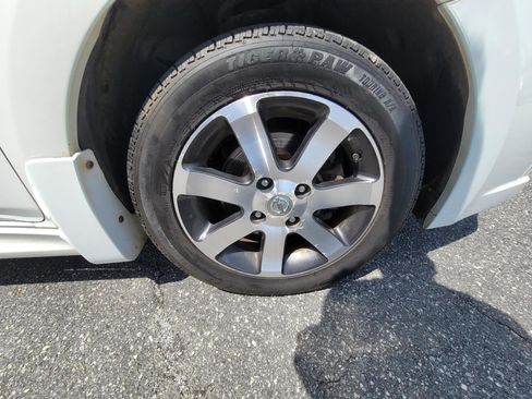 Used 2012 Nissan Sentra 2.0 SR w/ Special Edition Pkg FWD image 46