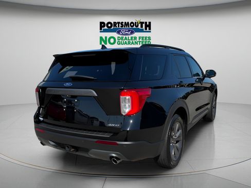 Used 2023 Ford Explorer XLT w/ Equipment Group 202A AWD/4WD image 30