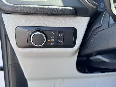Certified 2025 Ford Escape Active AWD/4WD image 27