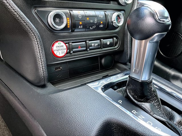 Used 2017 Ford Mustang Coupe RWD image 23