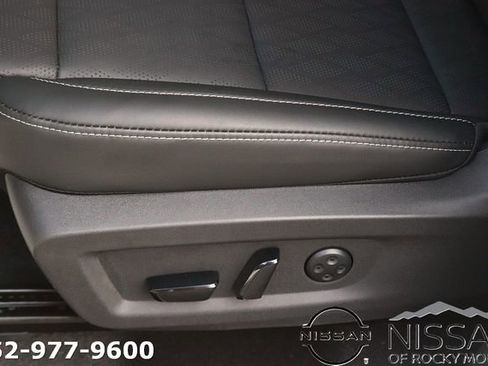 New 2026 Nissan Murano Platinum AWD/4WD image 17