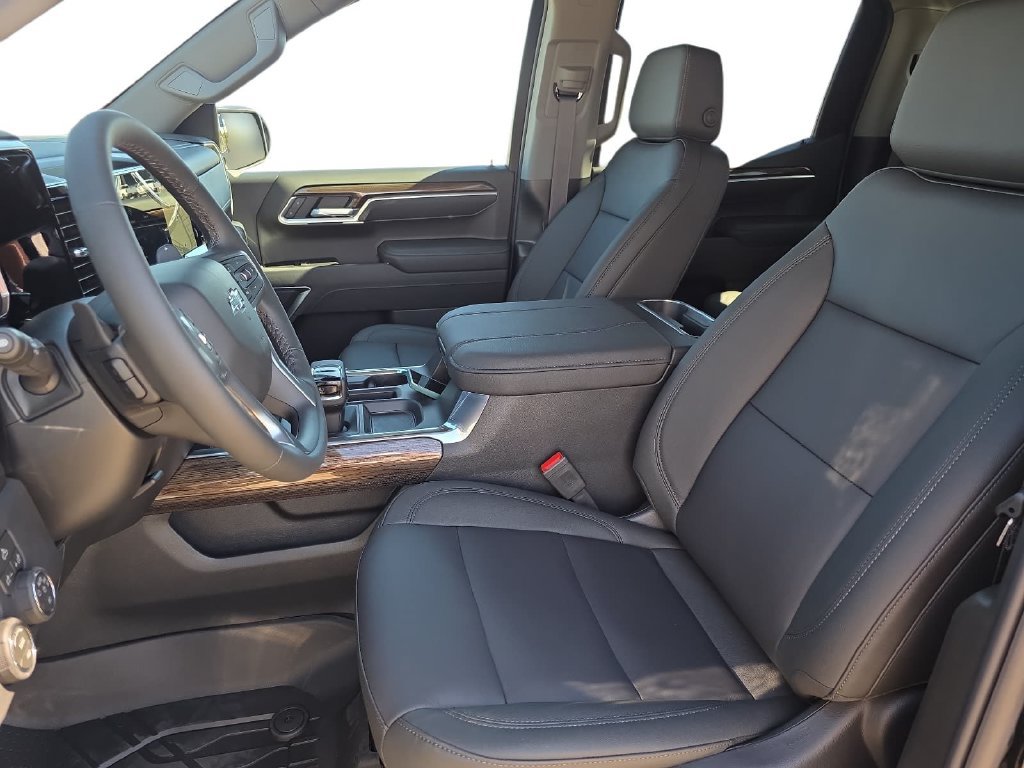 New 2026 Chevrolet Silverado 1500 RST w/ Convenience Package II AWD/4WD image 13