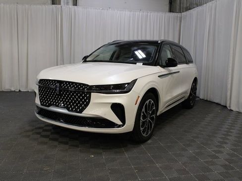 New 2026 Lincoln Nautilus Reserve image 50