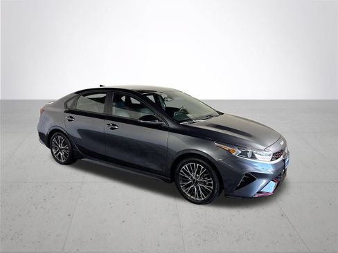 Used 2022 Kia Forte GT-Line w/ GT-Line Technology Package FWD image 5