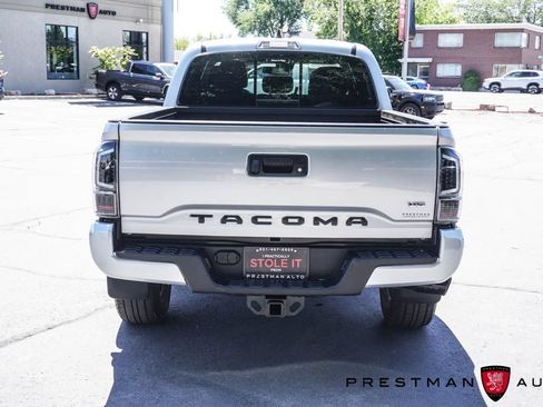 Used 2021 Toyota Tacoma TRD Off-Road AWD/4WD image 20
