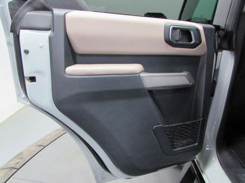 Used 2023 Ford Bronco Wildtrak AWD/4WD image 14