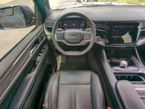 Certified 2022 Jeep Wagoneer Series II w/ Premium Group I RWD image 20