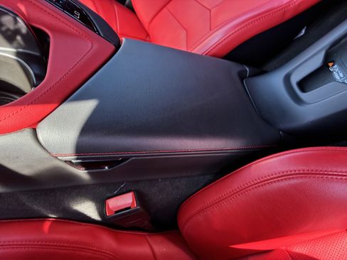 Used 2023 Chevrolet Corvette Stingray Preferred Cpe w/ 2LT image 32