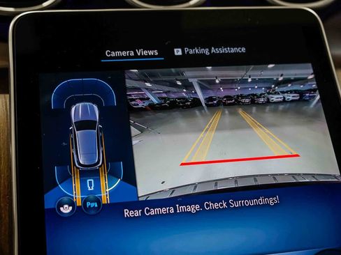 Used 2025 Mercedes-Benz GLC 350e GLC 350e image 23