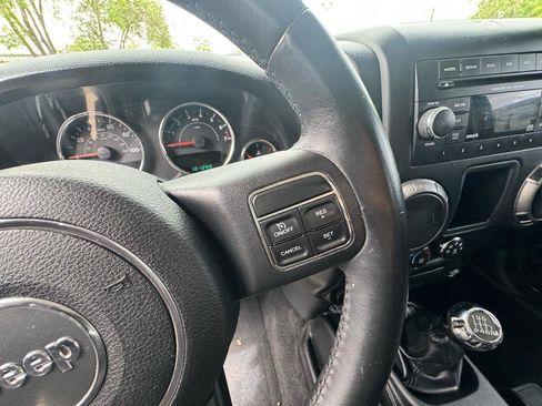 Used 2012 Jeep Wrangler Sport AWD/4WD image 14